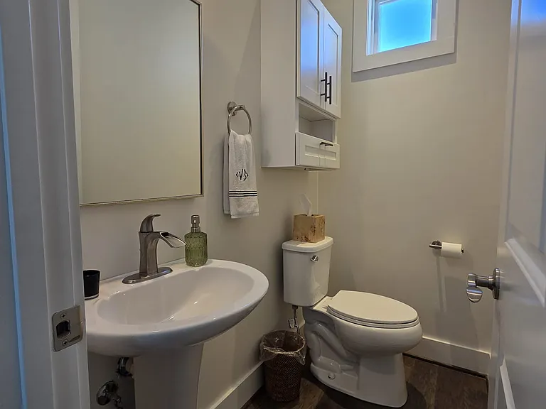 1506 Ward Ave — Photo 14