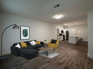 123 Creek Rd #B204, Mount Laurel, NJ 08054