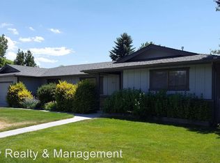 1652 Belarra Dr, Minden, NV