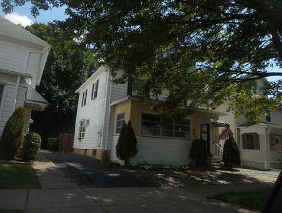 2nd image of 429 N Maple Ave