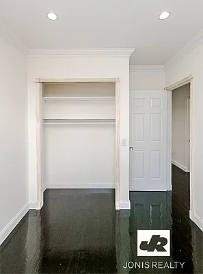 Rented by Jonis Realty | media 13