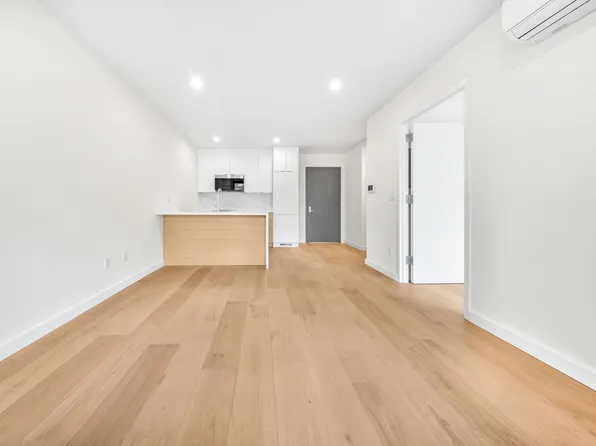 30-24 32nd Street image 10 of 23