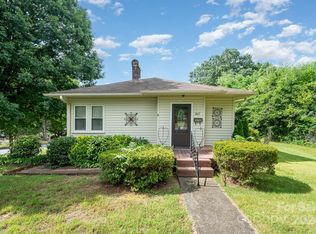 807 6th Ave SW, Hickory, NC 28602