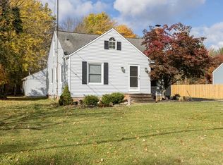 2186 Canterbury Rd, Westlake, OH 44145
