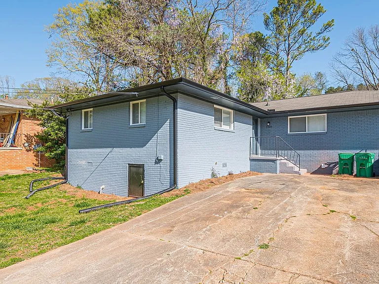 1506 Janmar Dr — Photo 4
