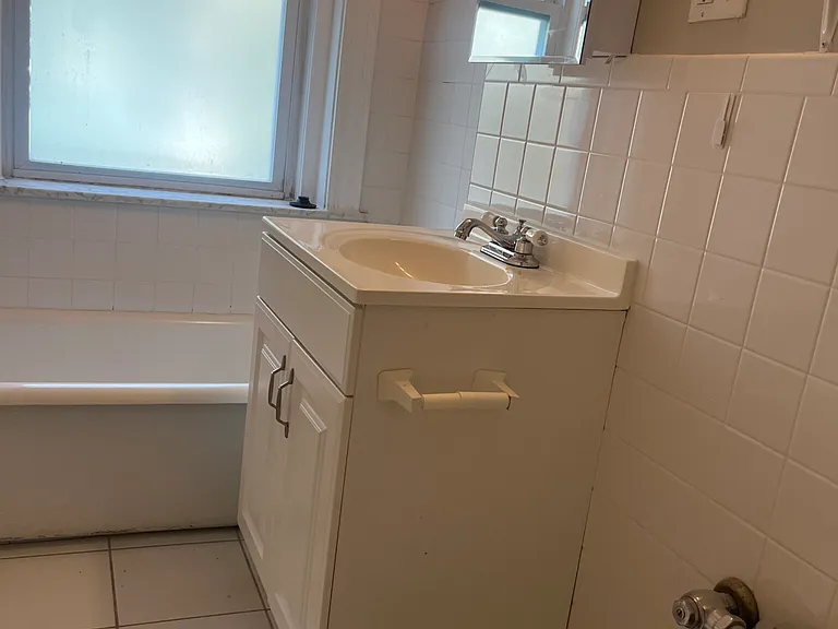 1 Gray St #U3 — Photo 9