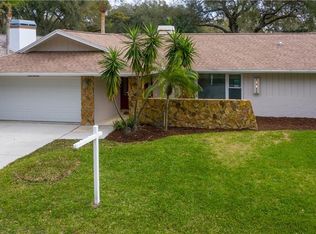 136 Mayfair Cir W, Palm Harbor, FL 34683