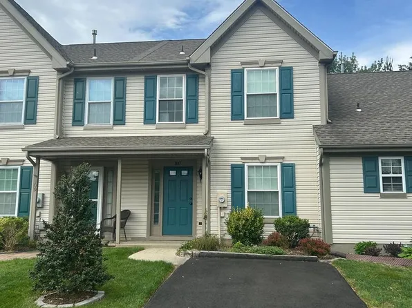 107 Tartan Ln, Hainesport, NJ 08036