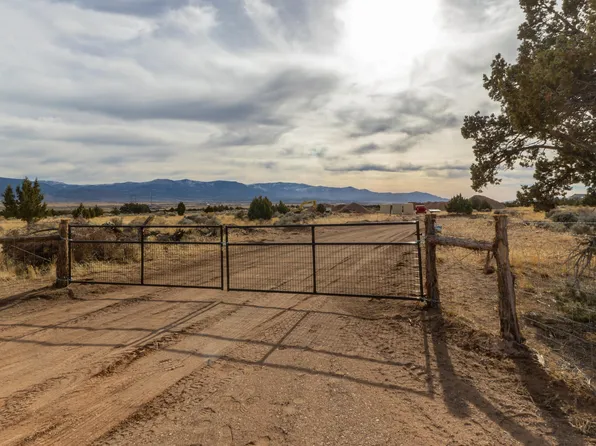 5001 W Midvalley Rd, Cedar City, UT 84721
