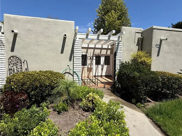 2026 Via Mariposa W #C, Laguna Woods, CA 92637