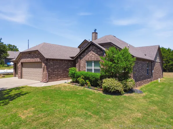 32253 Meadowood Dr, Mannford, OK 74044