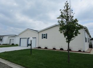 895 Meadowlark Cir, Sandwich, IL 60548