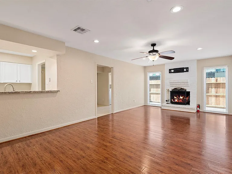 14215 Lost Meadow Ln — Photo 9