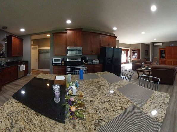 8363 28th Ave, Jenison, MI 49428