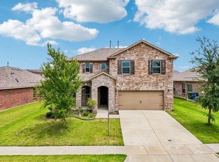 2712 Ryder Ln, Aubrey, TX 76227