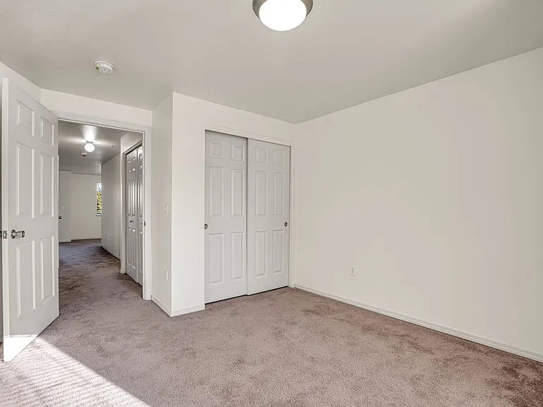 #271 CHELSEA COURT APTS — Photo 42