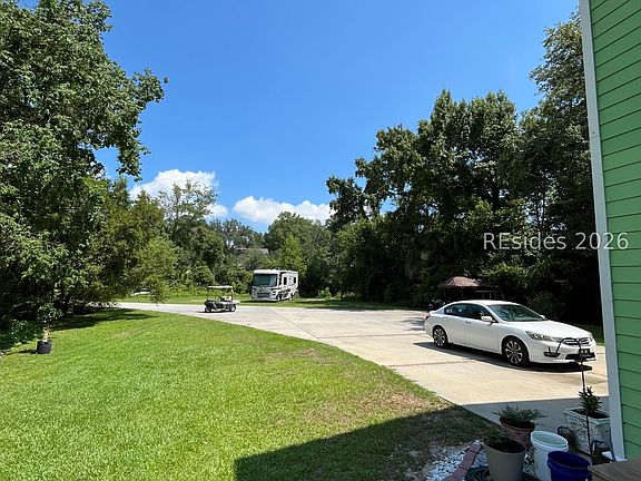 5th image of 23 Reggies Rd