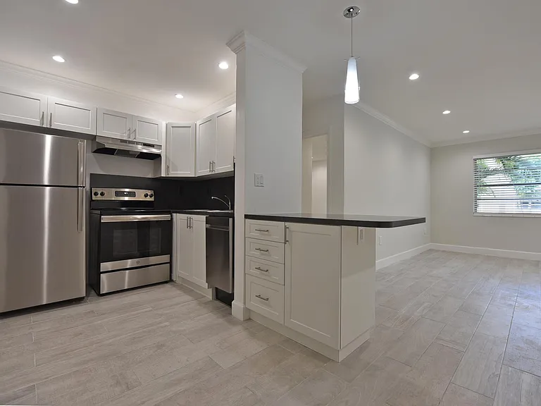 UPDATED KITCHEN | XIORA MODEL | 1 BEDROOM, 1 BATH