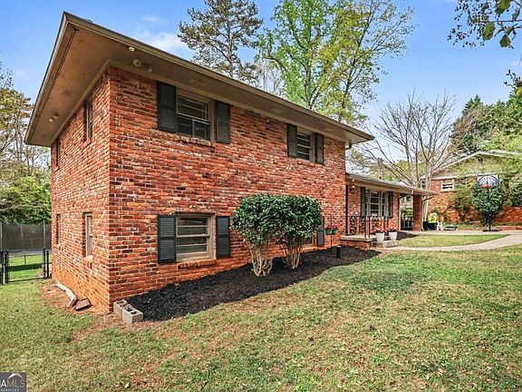 5th image of 2257 Colleen Ct