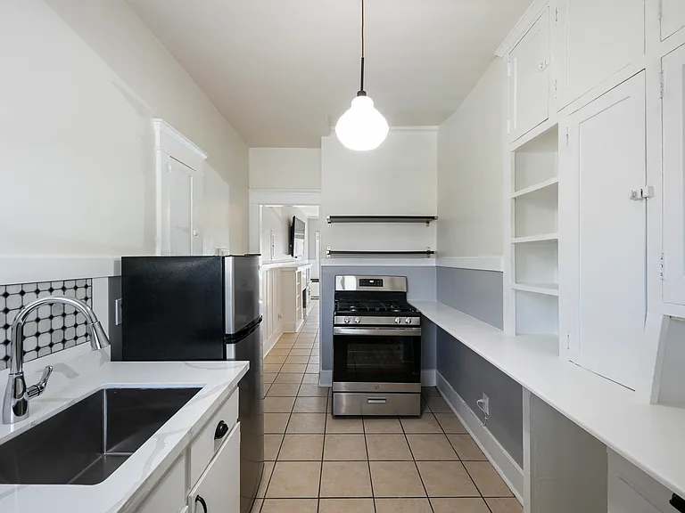 242 Gaviota Ave — Photo 5
