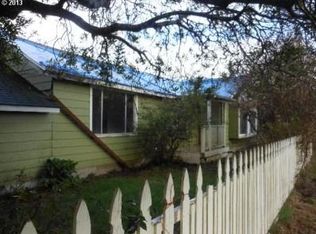 1130 N Lake Rd, Lakeside, OR 97449