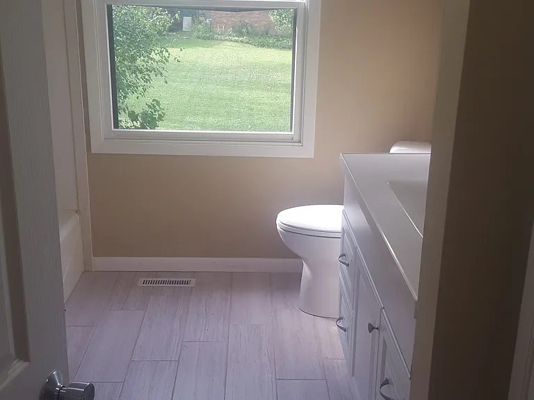 602 N Hough St #A — Photo 11
