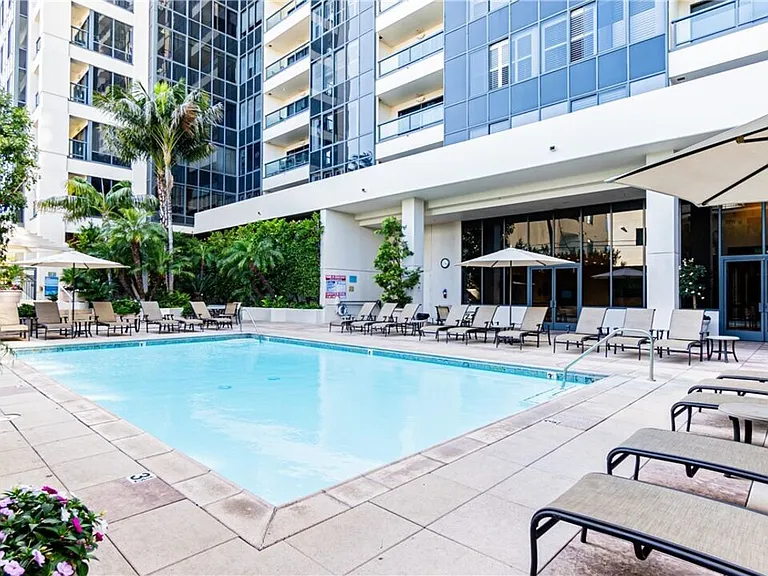 10724 Wilshire Blvd #1605 — Photo 75