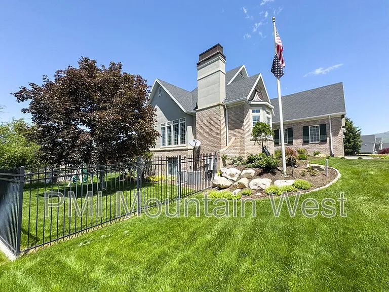 49 N Fairway Dr — Photo 81