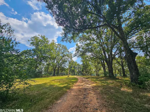 19330 County Road 68, Robertsdale, AL 36567