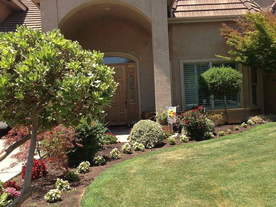 2nd image of 510 Woodlands Dr