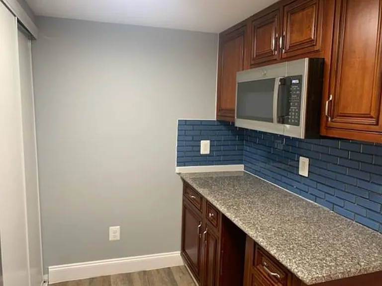 928 Argonne Dr #H-750 — Photo 5