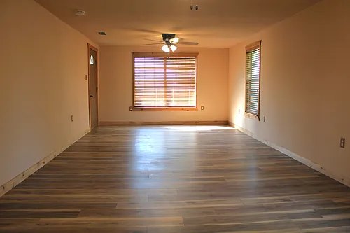 22240 N Highway 281 Photo 1
