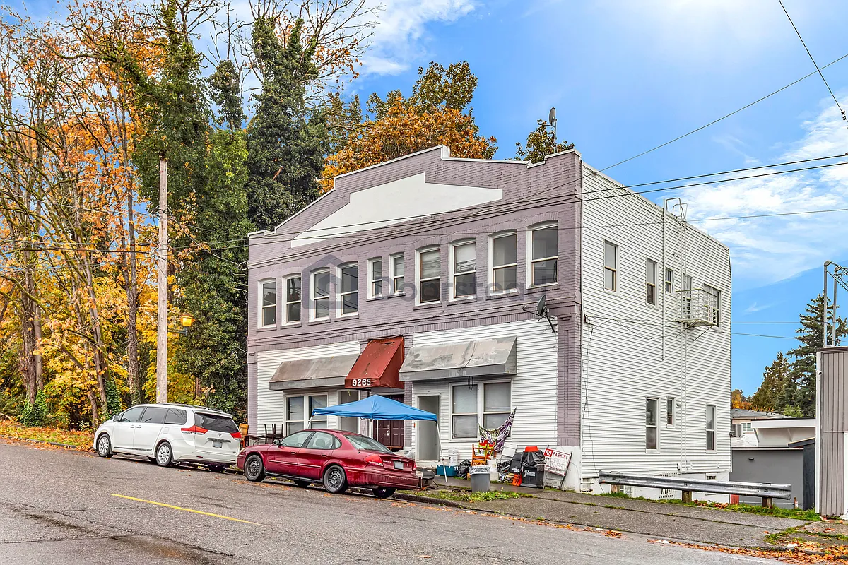 Building Photo - 9265 57th Ave S #201