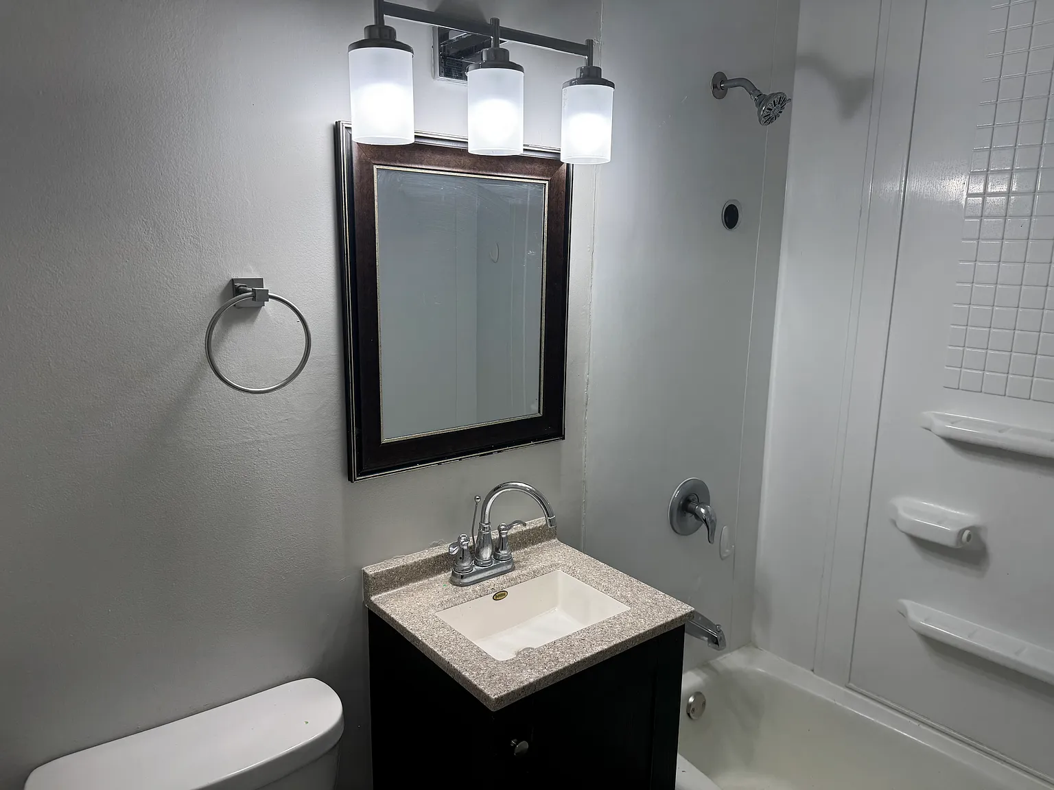 2 bed, 900 sqft, $1,237 — Photo 4