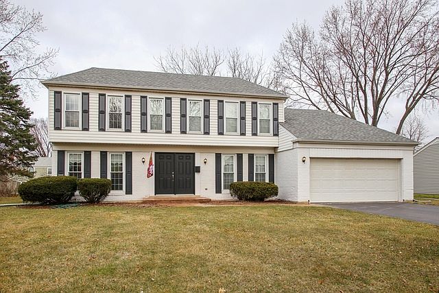 1st image of 374 Hillside Dr