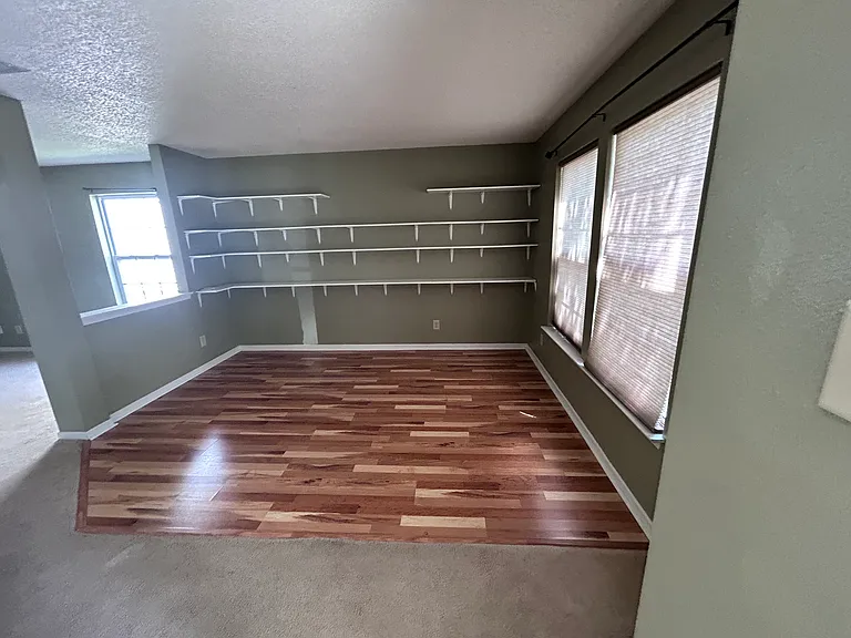6888 Woodland Heights Dr — Photo 2