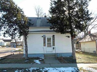 421 W 1st St, Sioux Falls, SD 57104