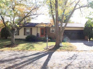 1023 Aspen Ln, Columbus, IN 47203