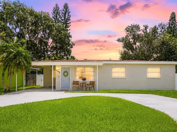 4145 Harrisburg St NE, Saint Petersburg, FL 33703