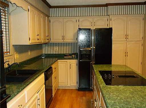 3rd image of 2503 Bayou Bend Dr