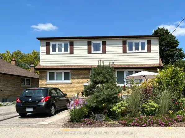 476 Prospect Ave, Kitchener, ON N2A 1E1