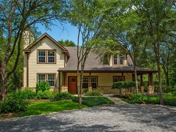 1511 Bluebonnet Dr, College Station, TX 77845