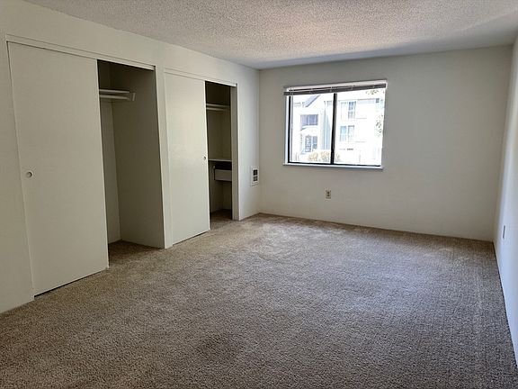 5th image of 6 Village Rock Ln APT 17