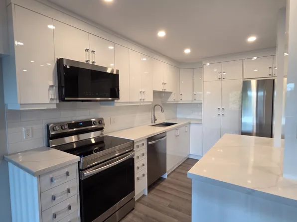 260 Scarlett Rd, Toronto, ON