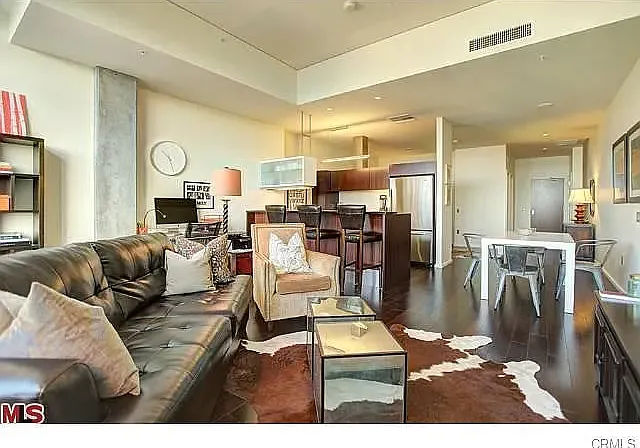 1155 S Grand Ave #1314 — Photo 2