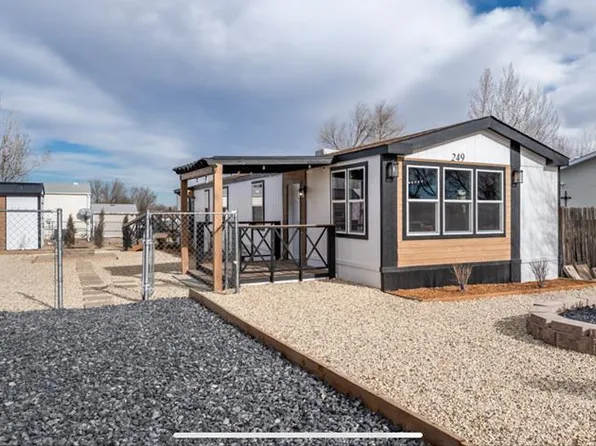 249 E Dawnview Dr, Pueblo West, CO 81007