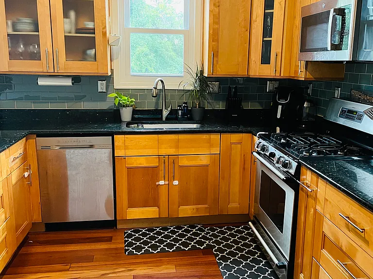 4506 Tuckerman St — Photo 9