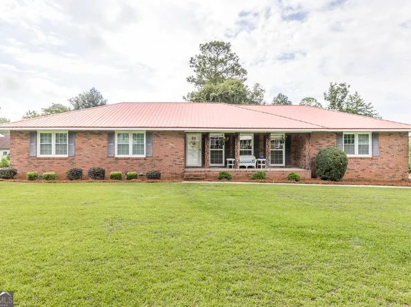 401 Cloverdale Dr, Dublin, GA 31021