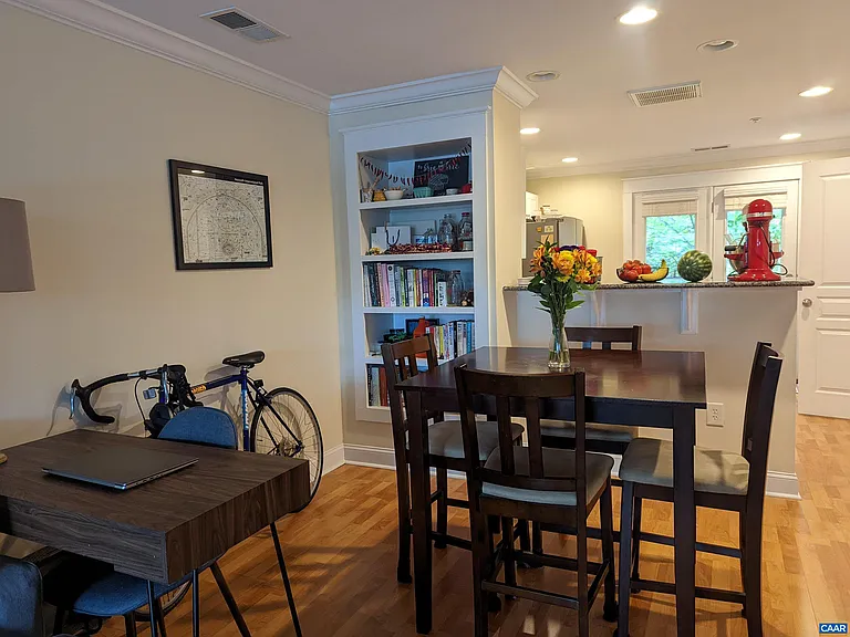 1855 Candlewood Ct #211 — Photo 5