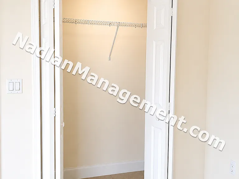 223 NW 12th St #4 — Photo 19